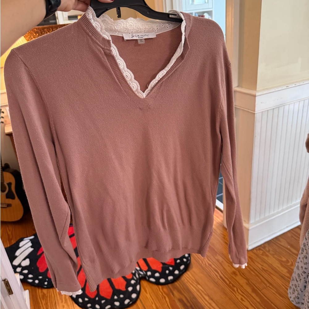 Sioni Mauve V-Neck Sweater with Lace Trim